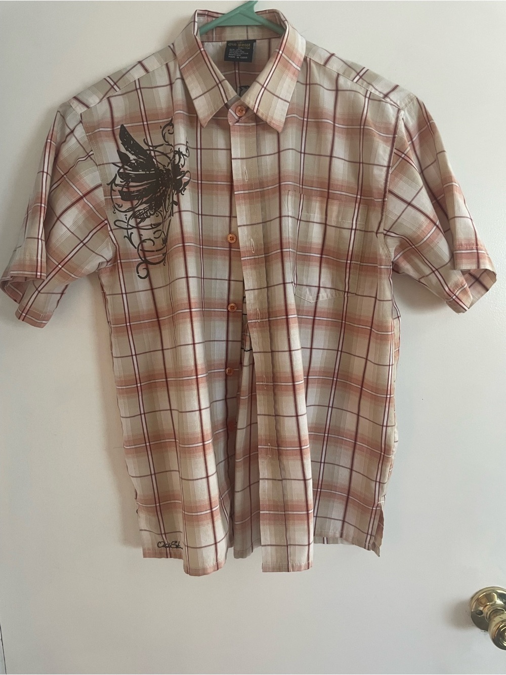 Boys Short-Sleeve Plaid Button-Down Shirt w/ Graphic size medium 10-12
